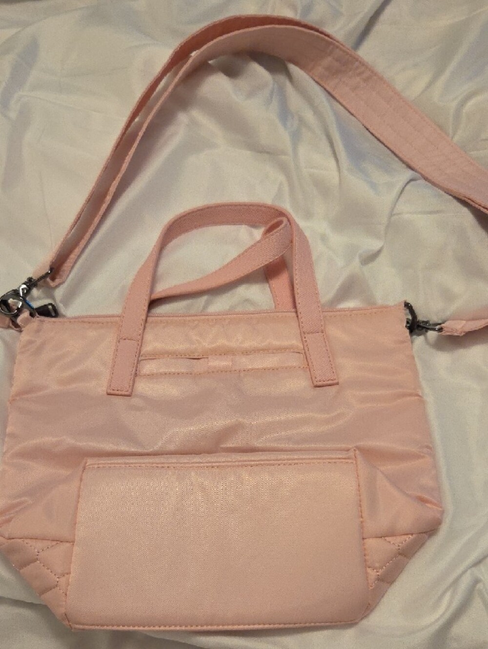 Pink Quilted Heart Tote Bag with Crossbody Strap - Picture 2 of 6